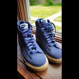 🔹️Brand New Boys Nike Blazer Mid G's 🔹️